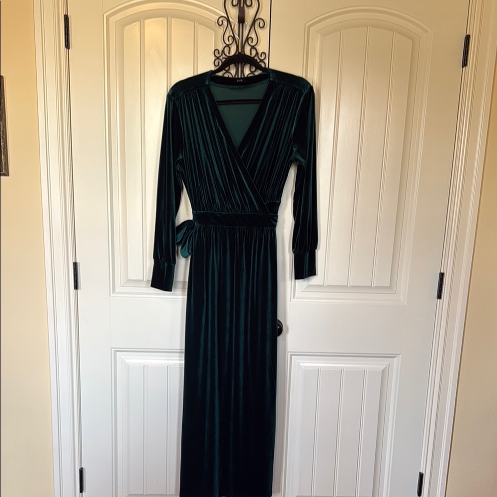 Green Sheath Wrap Bridal type Robe with Cuffed Long Sleeves.